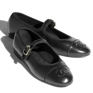 Chanel Lambskin Leather CC Mary Jane Flats 41 10.5 Black Quilted Made in Italy